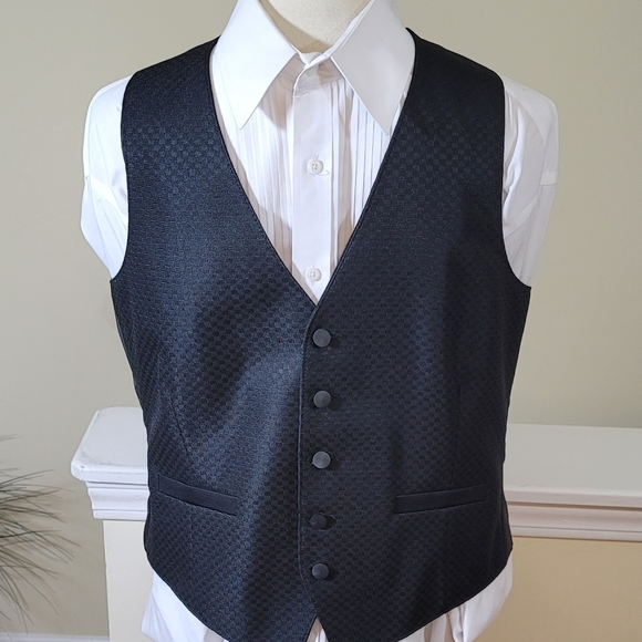 Palm Beach Formal 3pc.Tuxedo - Picture 3 of 16